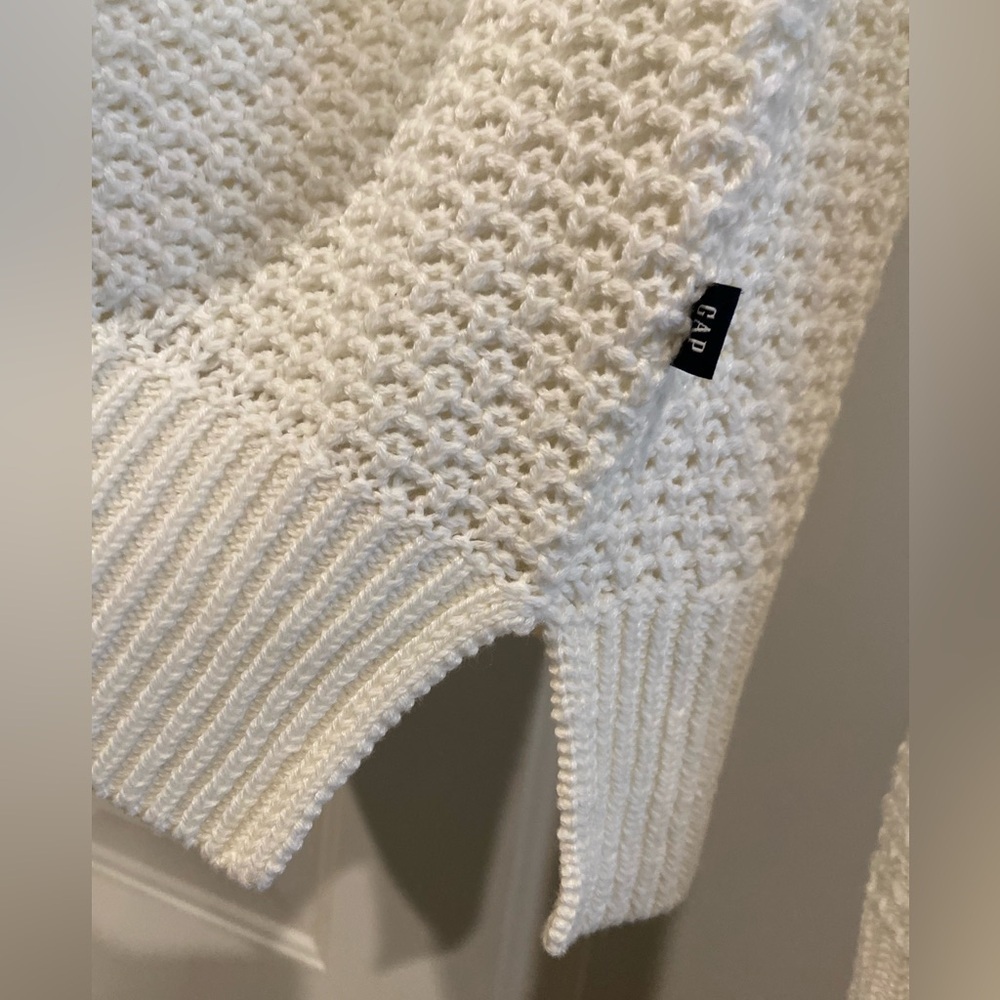 Gap~NWOT~Neutral~Cream~Open Stitch Crochet~Long Sleeve~Pullover Sweater~Size M - Picture 11 of 15